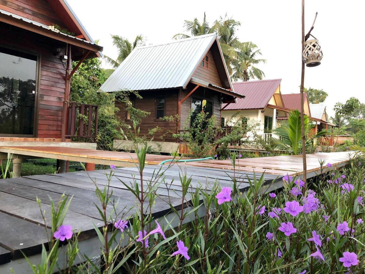 Baan Thung Home Stay Prasat المظهر الخارجي الصورة